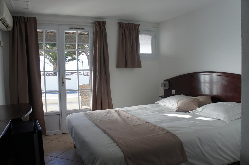 Agay Beach Hotel Saint-Raphaël 部屋 写真